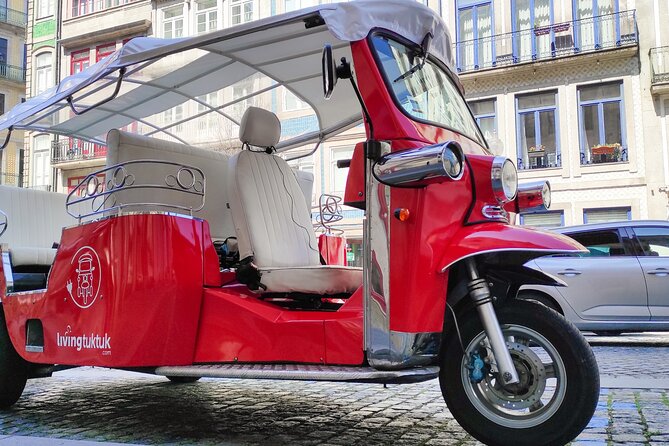 Historic Porto by Private Electric Tuk Tuk to Top Landmarks - Meeting point at R. do Corpo da Guarda 18, and how the 50 minutes play out