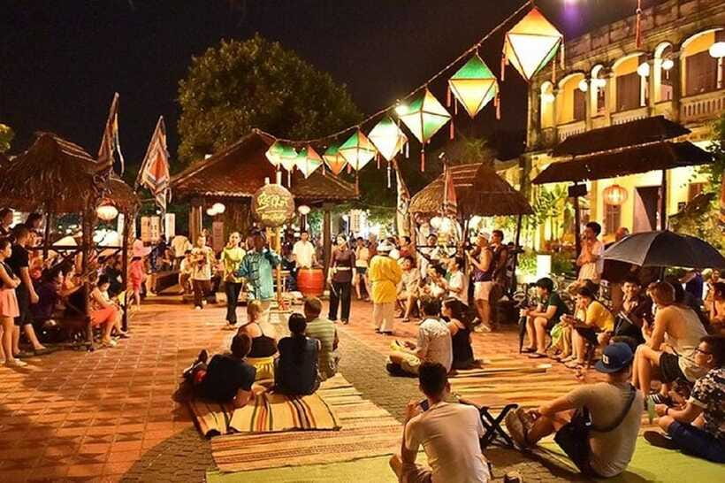 Hoi An Rickshaw Riding/Carpentry Class by Cruise & Foodie - Choose your ride: rickshaw loop around town vs lantern cruise on the Thu Bon