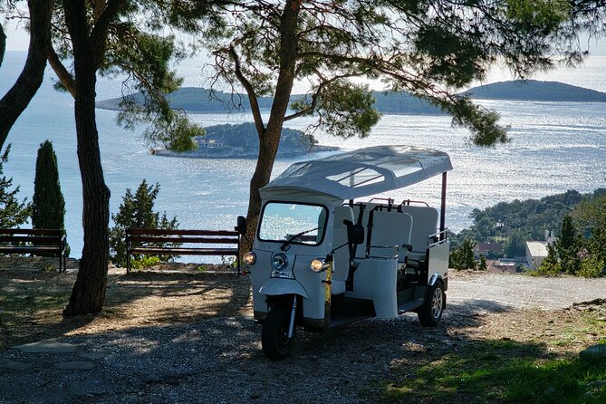Hvar Adventure Tour: Explore with a 4-6 Seater eTuk Tuk Rickshaw! - Stop 5: Tvrdava Fortica Fortress and the view over Hvar Town