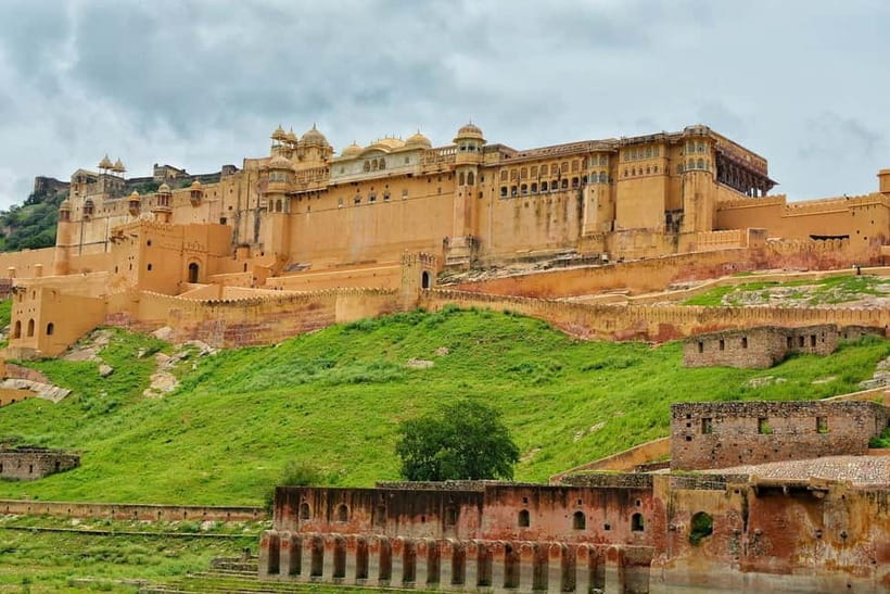 Jaipur: 4 Hours Nahargarh and Jaigarh Forts Tuk-Tuk Tour - Starting location, pickup area, and the timing that drives the day