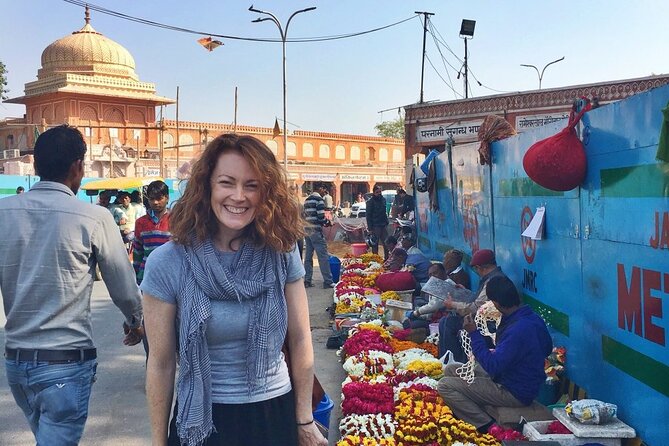 Jaipur City Full Day Tour By Tuk-Tuk - Jaipur markets and Jal Mahal: shopping time and a quick lake view