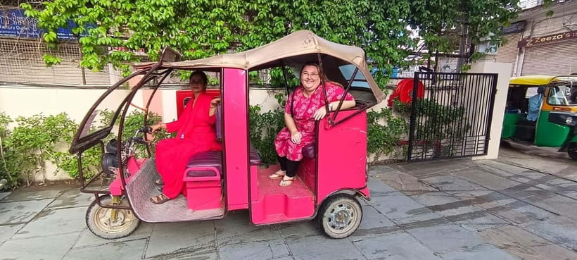 Jaipur Private City Tour with a Women-Driven E-Rickshaw Ride - Hawa Mahal first: the Palace of Winds gets you oriented fast