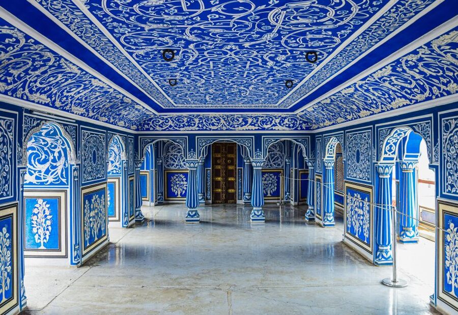 Jaipur: Private Full-Day City Tour By Tuk-Tuk with Pick-Up - Gaitor Ki Chhatriyan (Royal Gaitor): a calmer pause near Nahargarh