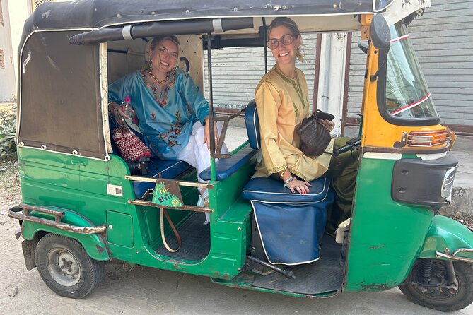 Jaipur Private Tuk Tuk Tour – Full-Day jaipur City Sightseeing - Royal Gaitor cremation ground: a quieter stop with real meaning