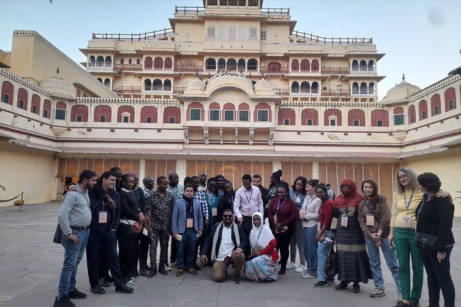 Jaipur Rickshaw Tour Jantar Mantar City Palace - City Palace Gateways: Where Jaipur’s Royal Life Feels Organized