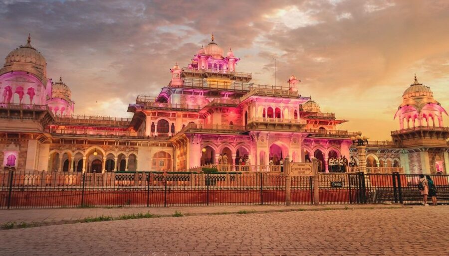 Jaipur Sightseeing by Tuk-Tuk: Temples, Palaces & Markets - Pink City in a Tuk-Tuk: the Feel of the Day