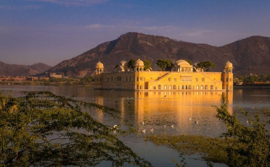 Jaipur Sightseeing by Tuk-Tuk: Temples, Palaces & Markets - Amer Fort: the 16th-Century Fortress-View Moment