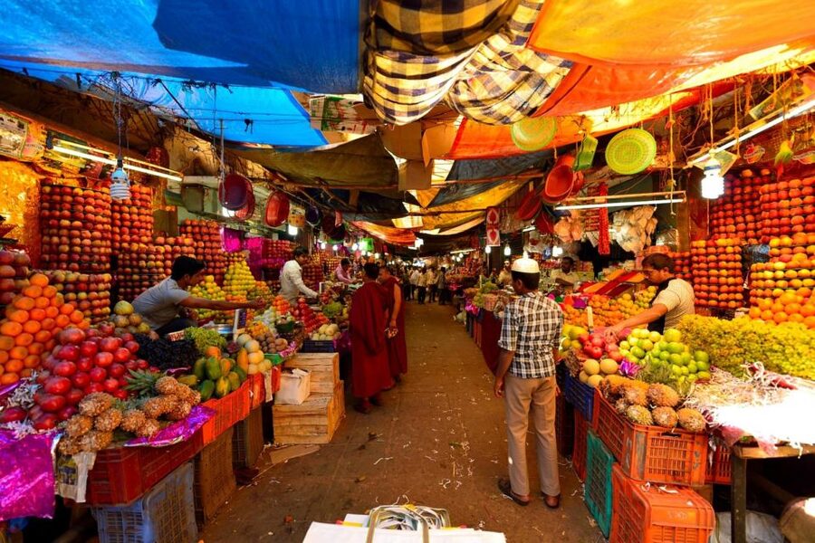 Jaipur Sightseeing by Tuk-Tuk: Temples, Palaces & Markets - Panna Meena ka Kund: a Short Guided Stop That Adds Texture
