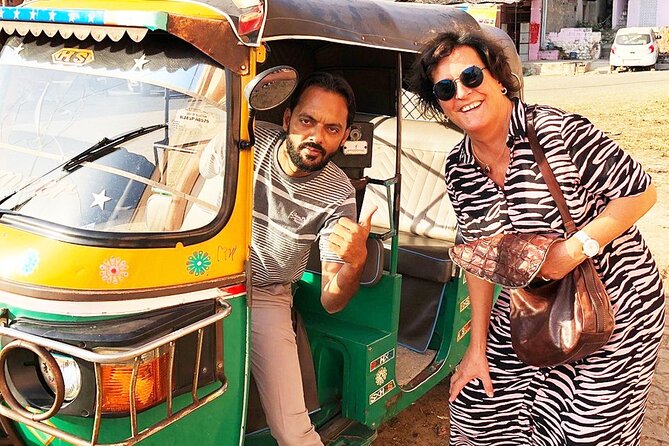 Jaipur Tour by Tuk-Tuk or Car with Flower Market - Start with samosa and lassi, then hit Amer