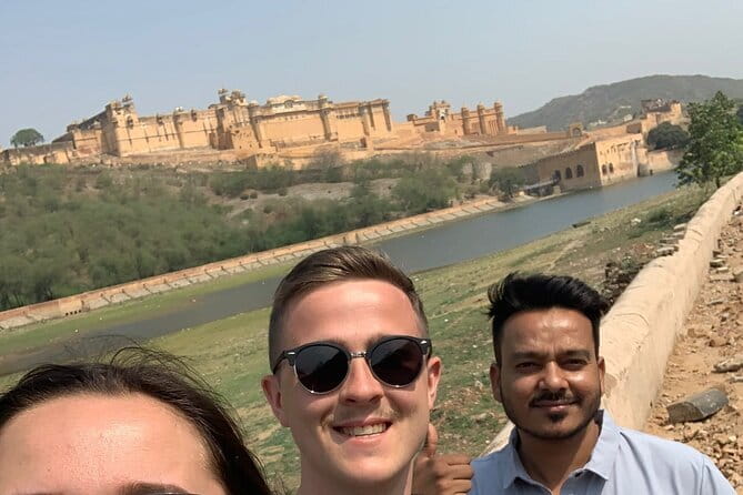 Jaipur Tuktuk Local Sightseeing Day Tour - Monkey Temple Near the Aravalli Hills: Springs, Free-Roaming Monkeys, and Etiquette
