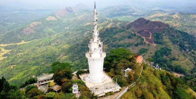 Kandy: Ambuluwawa Day Tour by TukTuk with Local Guide - Royal Botanical Gardens: the calm counterweight to the climb
