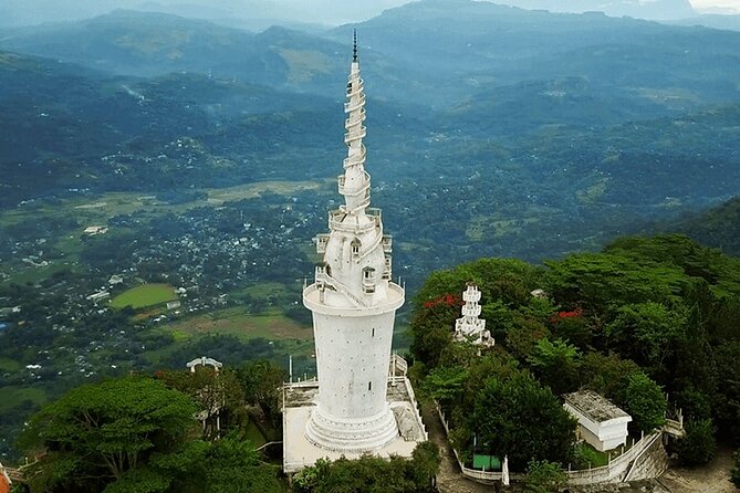 Kandy City Sightseeing and Ambuluwawa Tower by Tuk Tuk Tour - Key things that make this day work