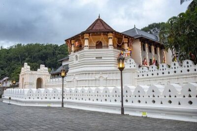 Kandy City Sightseeing and Ambuluwawa Tower by Tuk Tuk Tour - Price and value: what you’re paying for (and what costs extra)