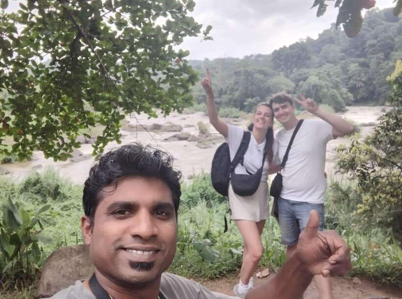 Kandy City Tour by Tuk Tuk with hotel Pickup and Dropoff - A private tuk-tuk day in Kandy beats the slow bus shuffle
