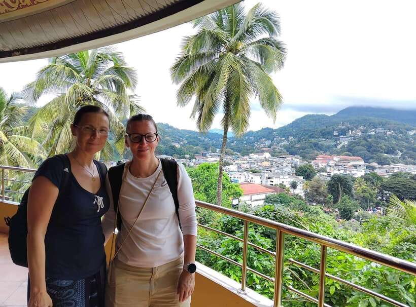 Kandy City Tour by Tuk Tuk with hotel Pickup and Dropoff - Tea factory and the spice/herbal garden: how Sri Lanka tastes