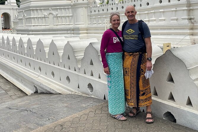Kandy City Tour by Tuk Tuk with sana - Temple of the Sacred Tooth Relic: the stop that sets the tone
