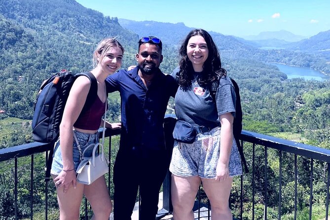 Kandy City Tour by TukTuk with Laka - Natural Gems and the Gemmological Museum: what to buy (and what to ask)