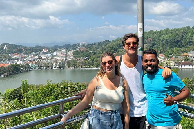 Kandy City Tour by TukTuk with Laka - Royal Botanical Gardens: 147 acres of slow walking and photo breaks