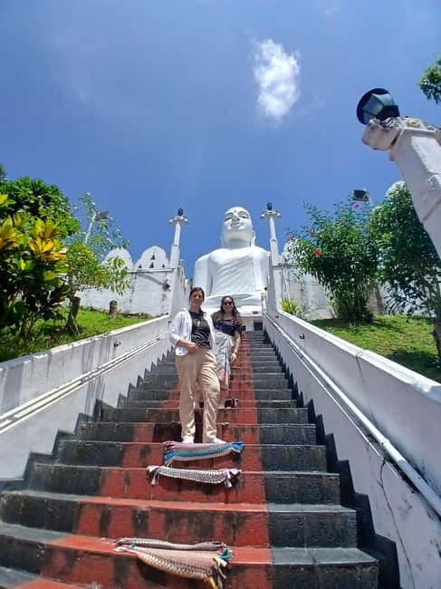 Kandy Private City Tour by Tuk Tuk - Sacred Temple of the Tooth and the palace complex experience