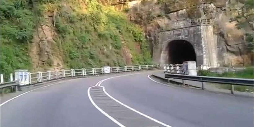 Kandy To Nuwara Eliya Day Tour By Tuk Tuk Sri lanka - Nuwara Eliya Post Office: Small Stop, Big Classic-Travel Feel