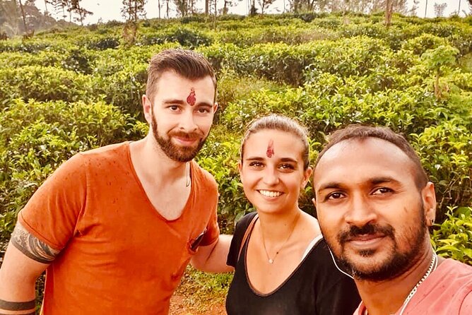 Kandy TukTuk tour with Local Tour Guide - Royal Botanical Gardens at Peradeniya: Sri Lanka’s Oldest Formal Garden