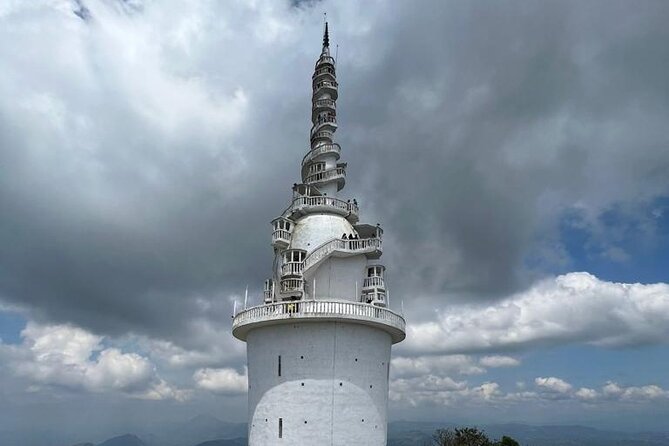 Kandy TukTuk tour with Local Tour Guide - Nelligala International Buddhist Centre: Mountain Views With a Spiritual Tone
