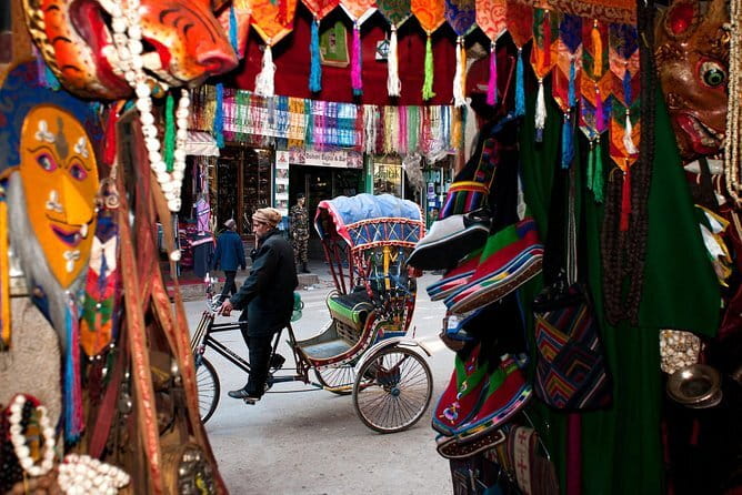 Kathmandu Food & Drink and Shopping Rickshaw Tour - Who should book this rickshaw food and shopping tour