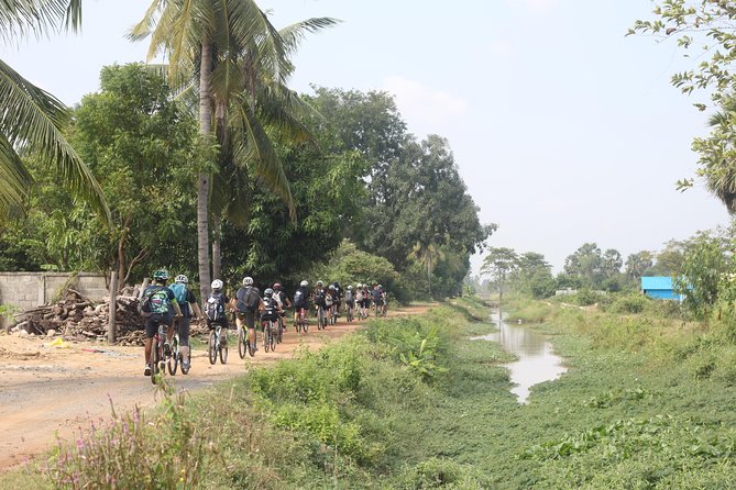 Killing Field & Paddy Rice Fields Tuk Tuk Adventure - Who should book this Phnom Penh tuk-tuk and bike day?