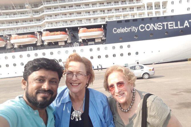 KOCHI Tuk-tuk tours with Pickup from Cruise Ships - Dutch Cemetery and St. Francis Church: Europe Meets Kerala