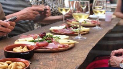 Lecce: Guided Tour & Wine Tasting by Rickshaw - Where the Tour Starts: Velo Service Lecce and Easy Parking