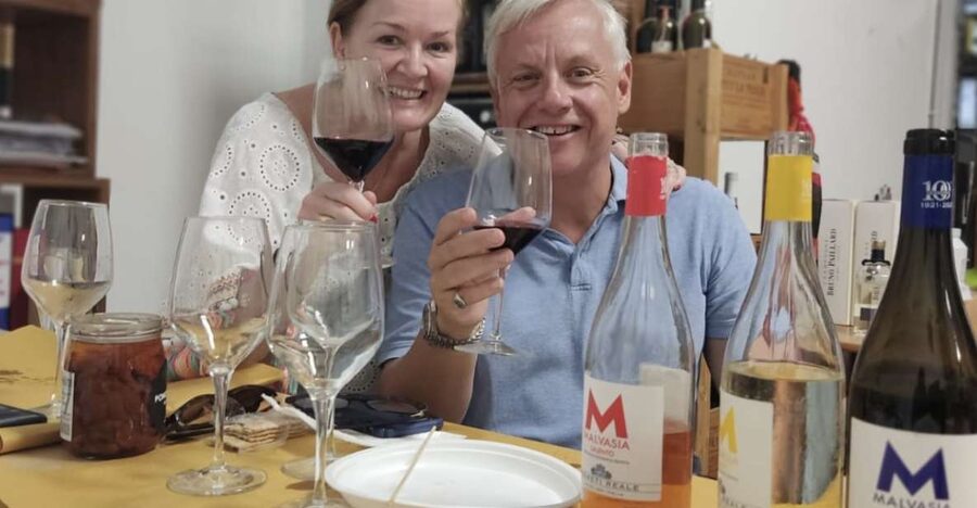 Lecce: Guided Tour & Wine Tasting by Rickshaw - Winery Stop: Three Wines and Apulia’s Wine-Making Traditions