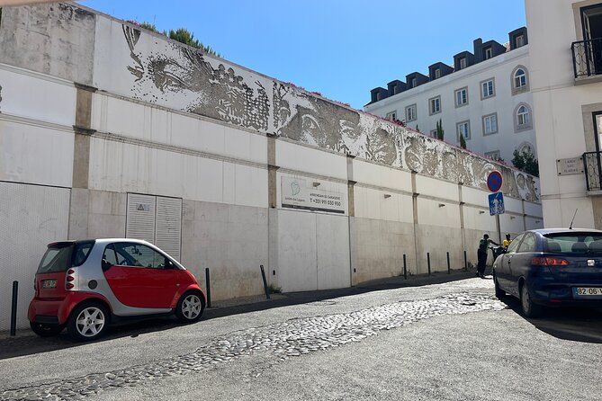 Lisbon 1h30 Tuk-Tuk Tour: The best way to visit the city - Baixa and the 1755 earthquake story you’ll carry with you
