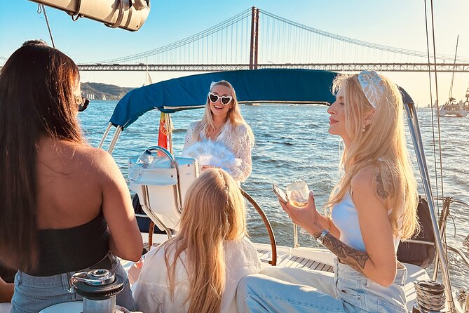 Lisbon Adventure: 2 Hours Tuk-Tuk Tours and 2 H Sunset Sailing - Key things you’ll notice