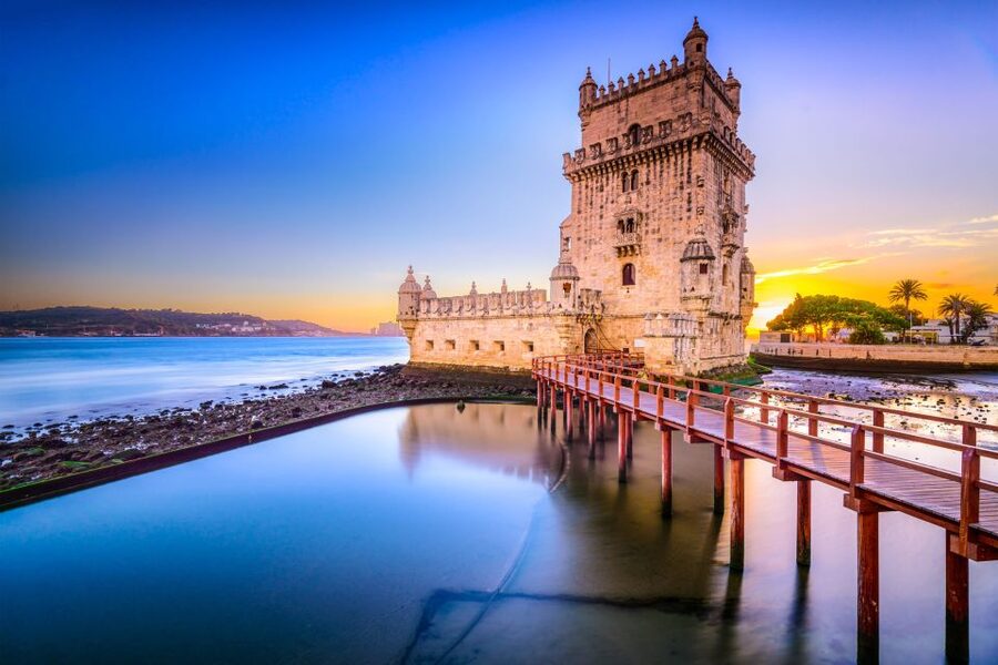 Lisbon: Belem Private Tuk-Tuk Tour for 2 hours - What to expect from the guide and language options