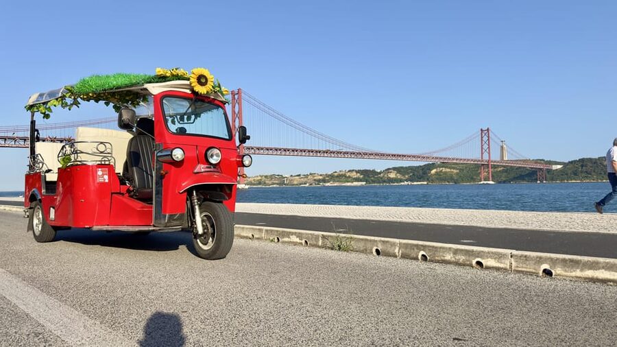 Lisbon: Belém, Sightseeing Tour by Tuk-Tuk - Key highlights to look for