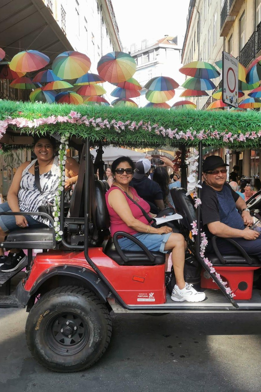 Lisbon: Belém, Sightseeing Tour by Tuk-Tuk - Empire Square Garden and the practical “photo and rest” rhythm