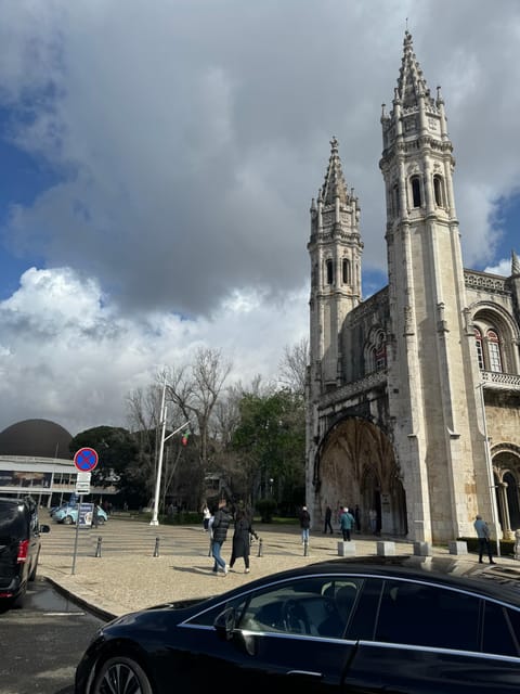 Lisbon: Belem Tour by TukTuk - LX Factory on Your Route: Creative Lisbon Between Sights