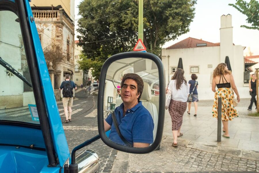 Lisbon by Tuk Tuk Guided Tour: City of Neighborhoods - Key points before you go