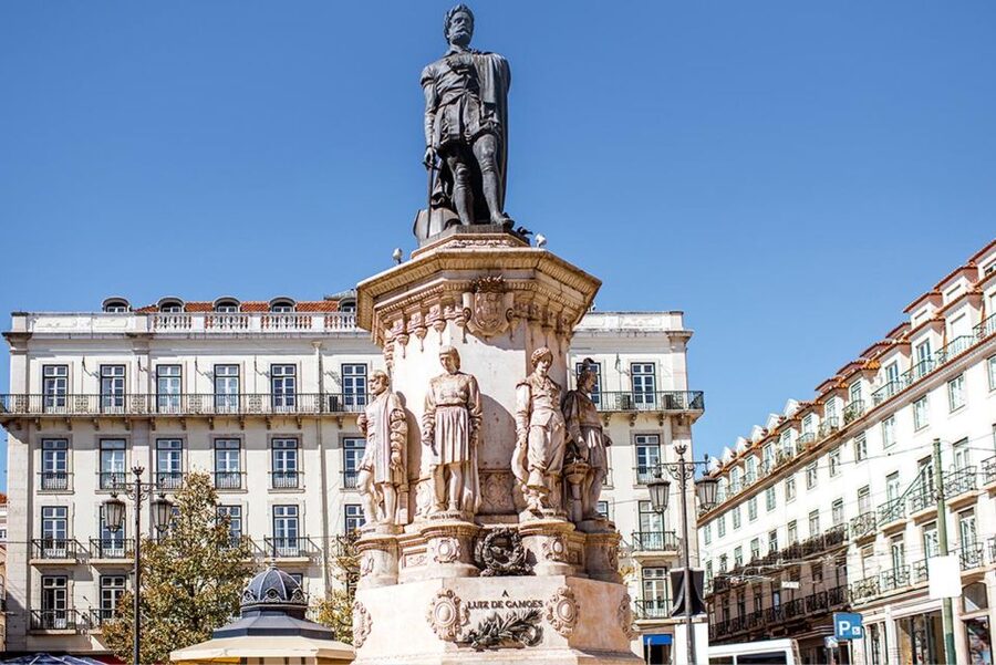 Lisbon: Chiado, Bairro Alto, and Principe Real Tuk Tuk Tour - What to bring (small list, big payoff)
