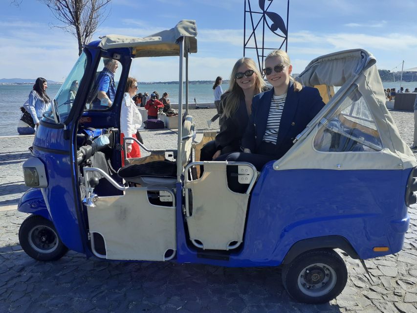 Lisbon: Chiado, Bairro Alto, and Principe Real Tuk Tuk Tour - Start in Chiado: bookstores, theaters, and the artist streets