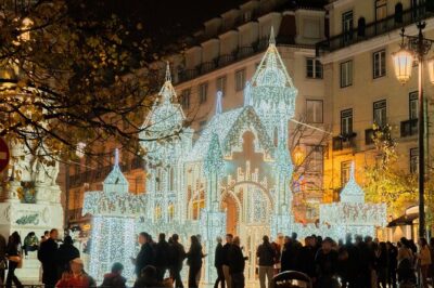Lisbon Christmas Lights Tuk-Tuk Tour with Local Guide - Meet at Avenida da Liberdade, Then Start the Light Loop