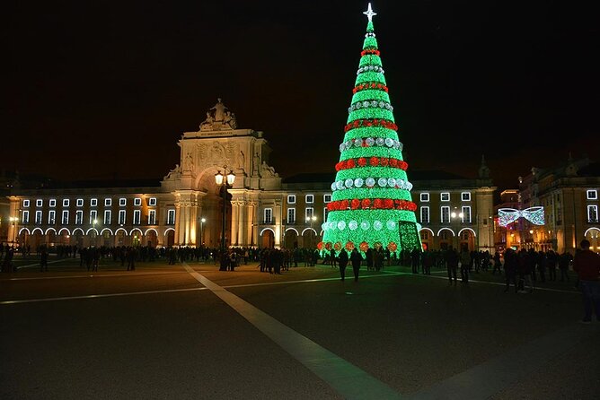 Lisbon Christmas Lights Tuk-Tuk Tour with Local Guide - Sao Pedro de Alcantara Viewpoint: 10 Minutes of Lisbon Under Lights