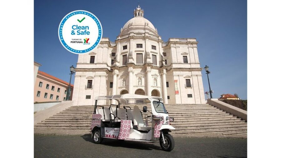 Lisbon: City Highlights Tour by Tuk Tuk - Small rules that affect your day: smoking and luggage