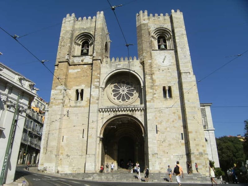 Lisbon: City Highlights Tuk-Tuk Tour with Pickup - Price and Value: What $47 Buys You in Real Terms