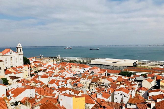 Lisbon City Tour by Tuk Tuk - What it’s like riding: bumpy cobblestones, steep lanes, and comfort tips