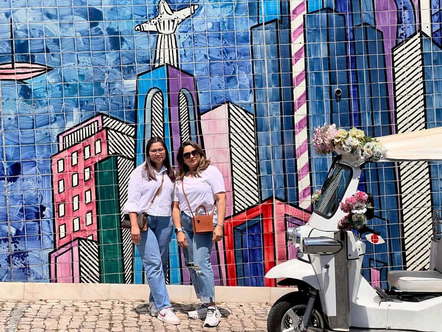 Lisbon: City Tour by Tuk Tuk with Free Souvenir - Guides, Stories, Photos, and That Free Souvenir