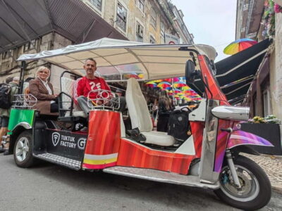Lisbon: City Tuk-Tuk Guided Tour with Hotel Pickup - Hotel pickup and the historic loop: Saint Anthony to Lisbon Cathedral