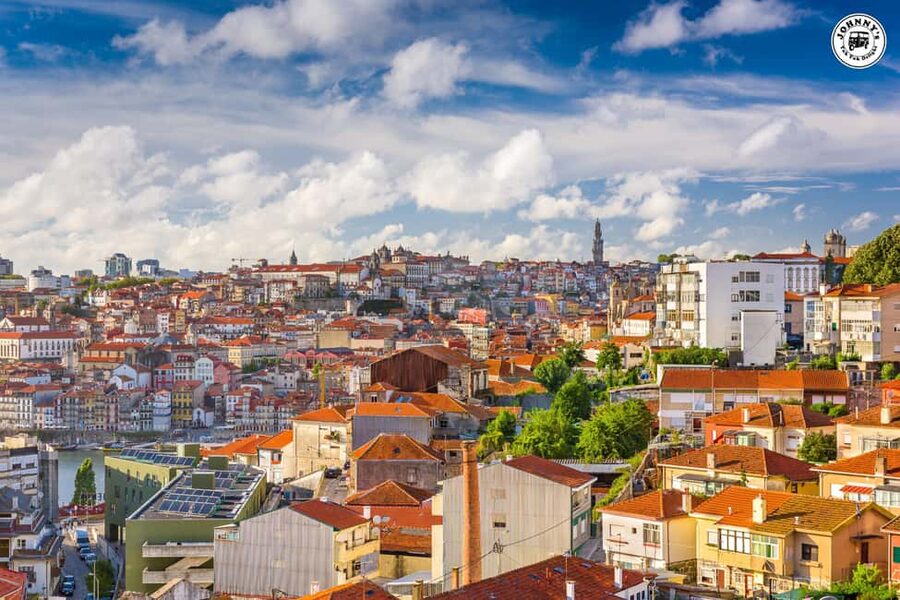 LISBON : Explore Old Town Alfama by Electric Tuk Tuk . - Time Out Market to Praça do Comércio: the central Lisbon warm-up