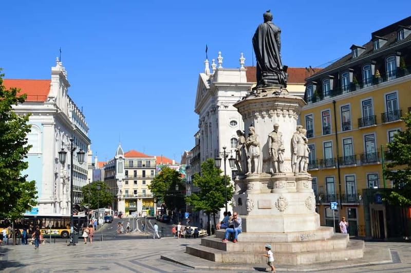 Lisbon: From East to West Private Tour in a Tuk Tuk - Key Things to Know Before You Ride the Tukxi