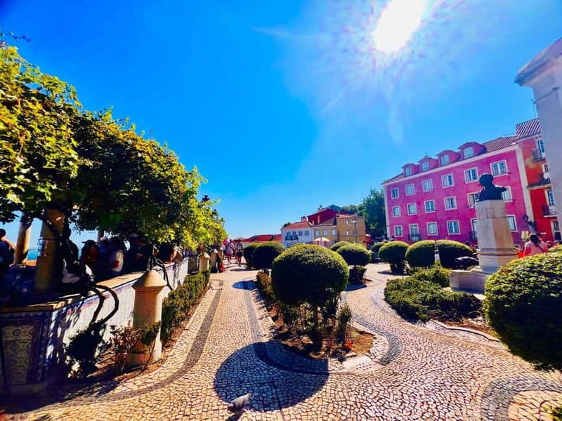 Lisbon: Guided Sightseeing Tour by Tuk Tuk - Churches and Cathedral Stops That Actually Help You Read Lisbon